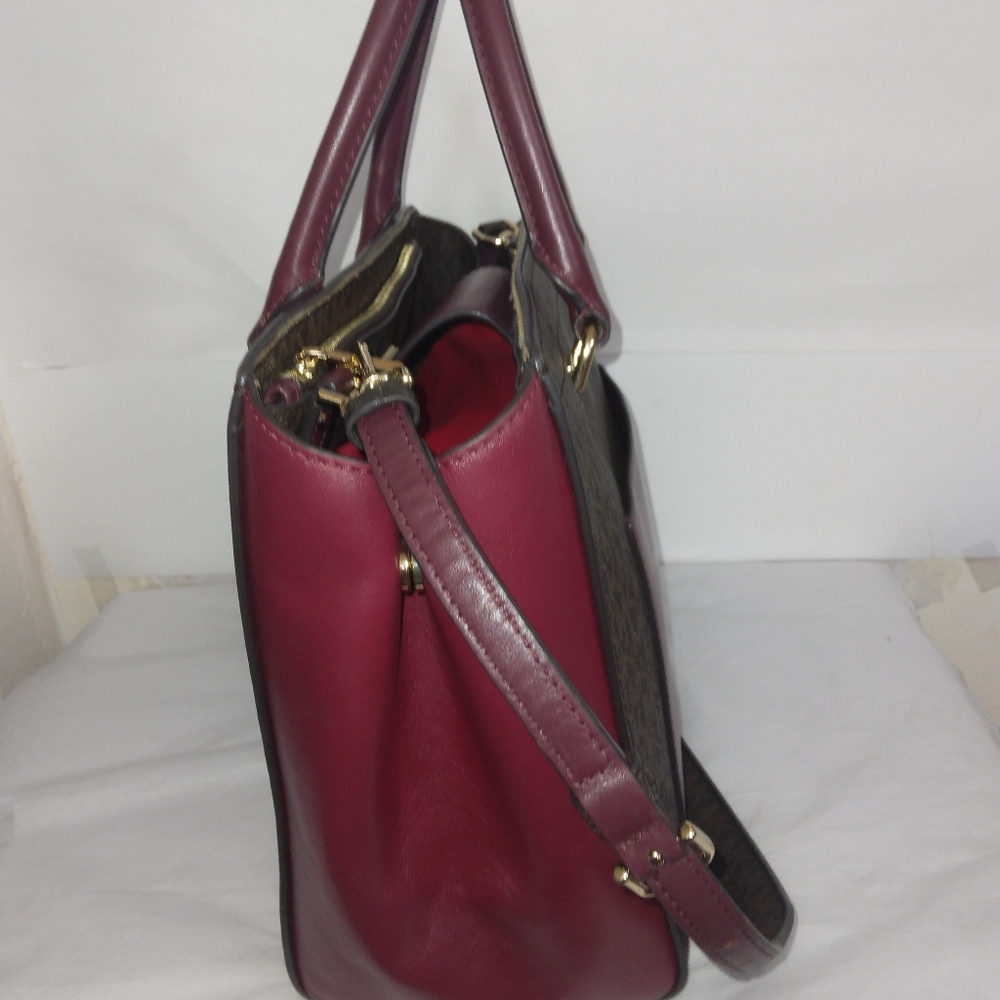 Michael Kors monogram satchel bag - Picture 3 of 16